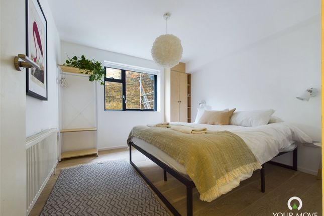 Flat 2, New Wave House,, King Street, Kent photo 2