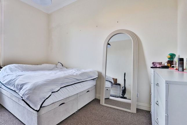 Flat 1, 2, Bradburne Road, Dorset photo 4