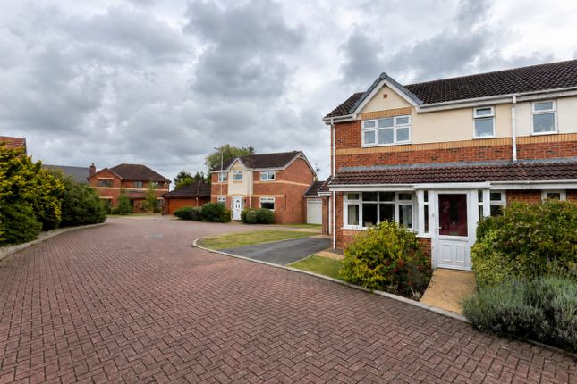 18 Bartons Close, Southport, Merseyside photo 3