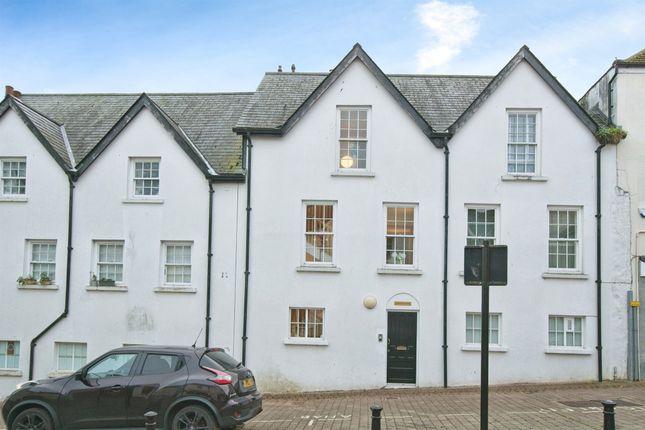 Flat for sale in Bank Street, Chepstow