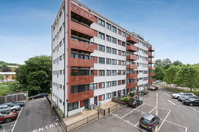 Flat to rent in Westfields House, London Road, High Wycombe, Buckinghamshire