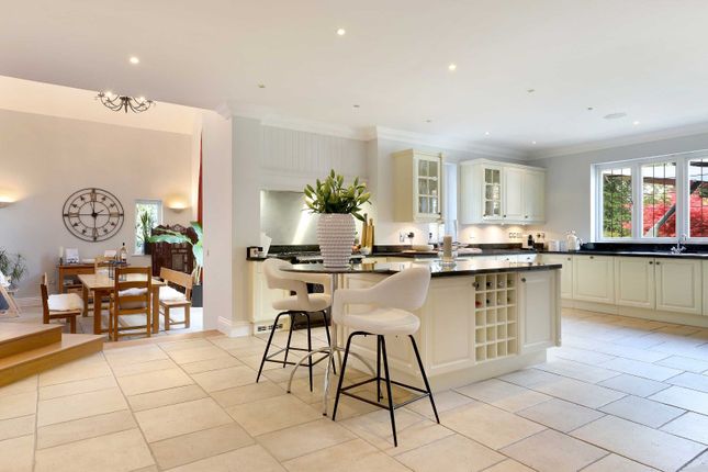 Renwood, 40, Burkes Road, Buckinghamshire photo 4