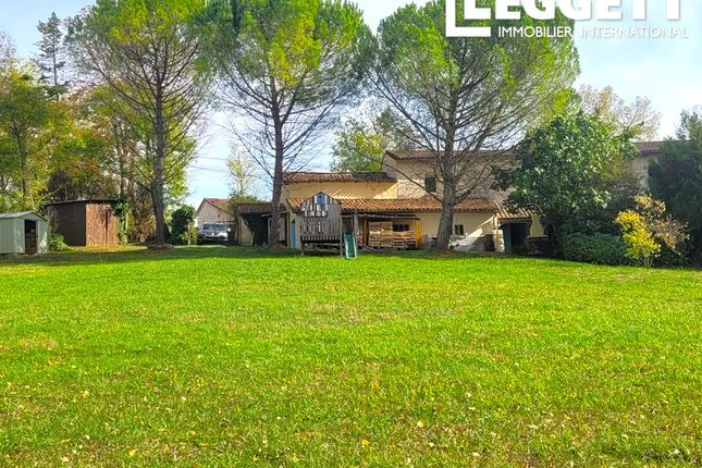 Thumbnail Villa for sale in Lougratte, Lot-Et-Garonne, Nouvelle-Aquitaine