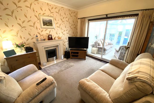 1, Linden Grove, Kidderminster photo 2