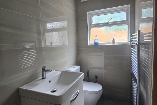 12, Treviscoe Close, Coventry photo 5