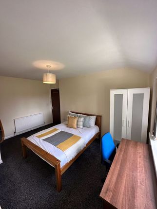 Rolleston Drive, Nottingham photo 5