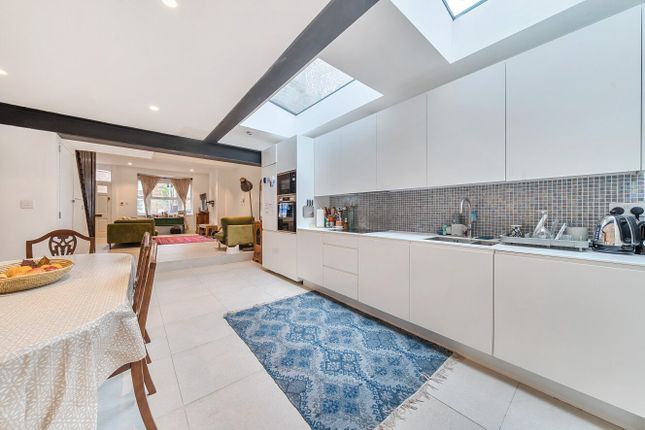 45, Chadwick Road, London photo 4
