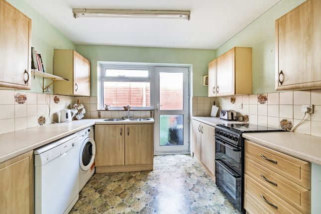 Bungalow for sale in Pikes Crescent, Taunton