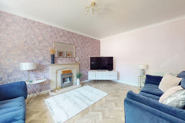 80, Alexon Way, Pontypridd photo 2