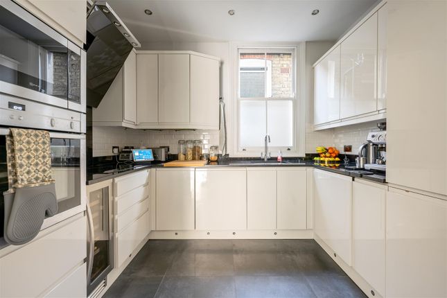 26a, Churchfields, South Woodford photo 4