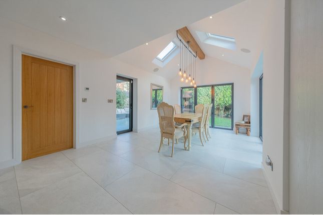 00, Forest Drive, Kirby Muxloe photo 3