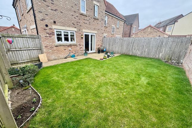 7, Claygate Way, Scarborough photo 3