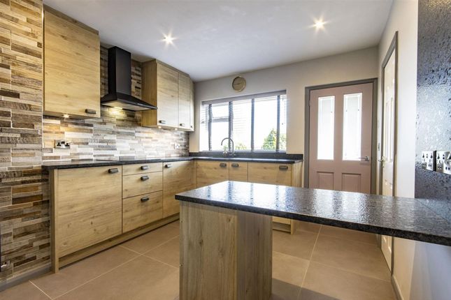Charnwood Heath Road, Chesterfield photo 2