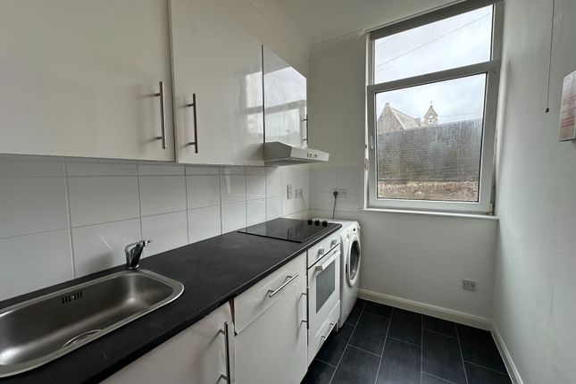 Flat 4, Matlock Court, 3 St. Lukes Road, Torquay photo 2