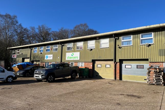Industrial to let in Knowle Lane, Horton Heath, Eastleigh
