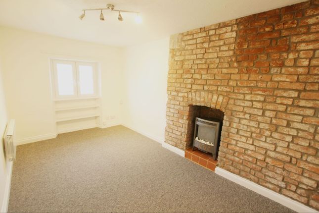 1-bed flat on Flat 6, Castle Street, Brecon, £595/mo