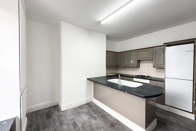2, Paisley Terrace, West Yorkshire photo 2