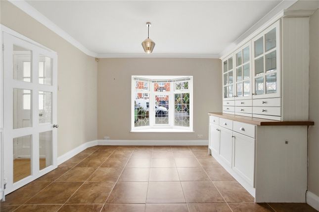 12, Leigh Road, Surrey photo 4