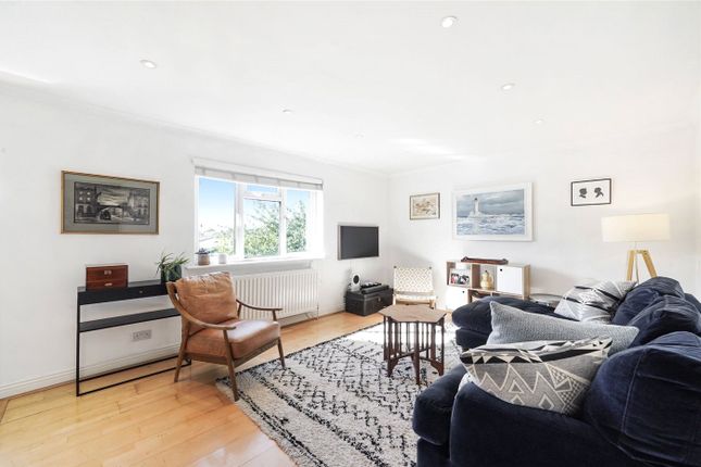 Thumbnail Flat for sale in Leighton Road, London