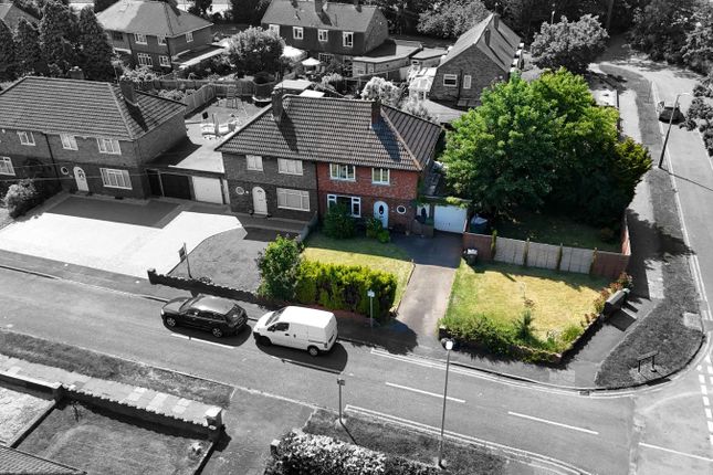 2, Lingfield Avenue, Wolverhampton photo 3