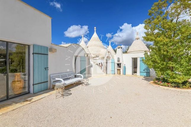 Villa for sale in Ostuni, Puglia, 72017, Italy