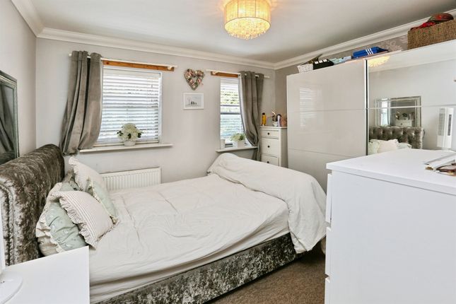 Flat 1, 3, Avenue Road, Gosport photo 4