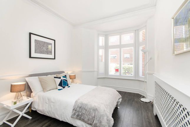 Flat to rent in Edith Grove, South Kensington, London