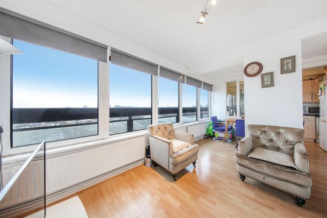Flat for sale in Durrington Tower, Wandsworth Road, London
