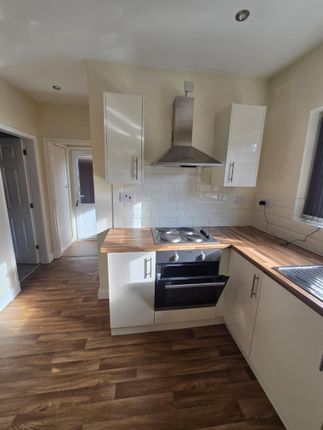 106, Glastonbury Crescent, Walsall photo 5