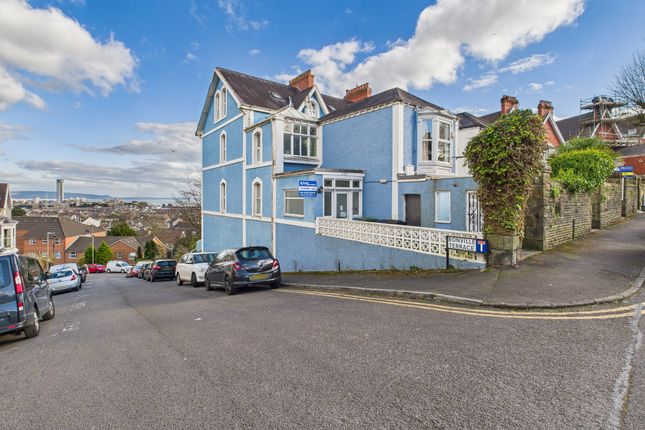 Thumbnail Shared accommodation to rent in Eaton Crescent, Swansea