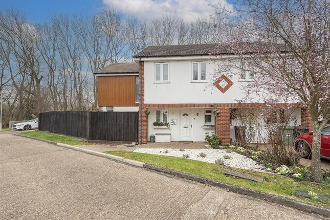Thumbnail Semi-detached house for sale in Riverford Close, Harpenden