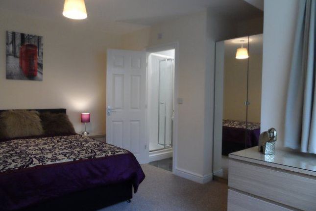 Thumbnail Room to rent in West End Lane, Doncaster