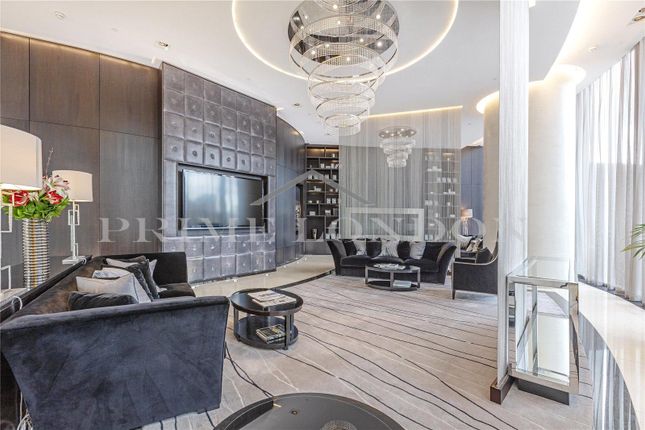 Flat to rent in The Tower, One St George Wharf, London