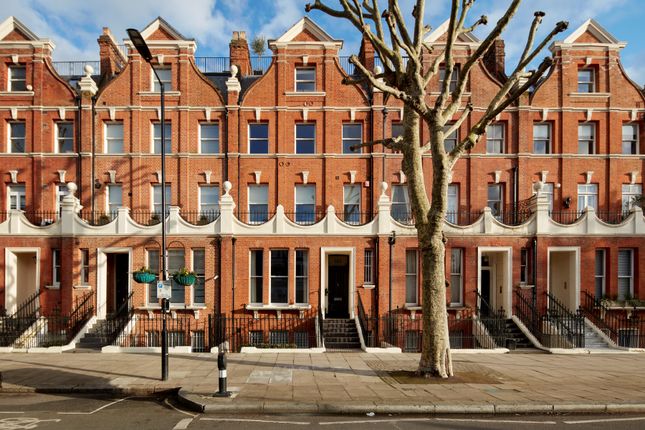Thumbnail Terraced house for sale in Sutherland Avenue, London