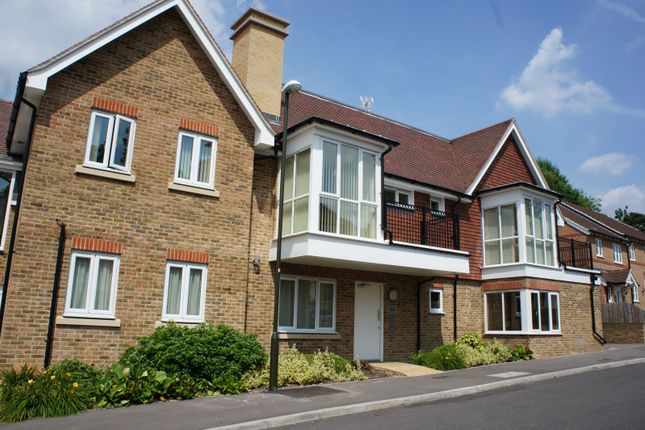 Thumbnail Flat to rent in Stone Court, Worth, West Sussex
