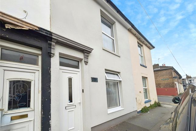 Terraced house to rent in Cavour Road, Sheerness, Kent