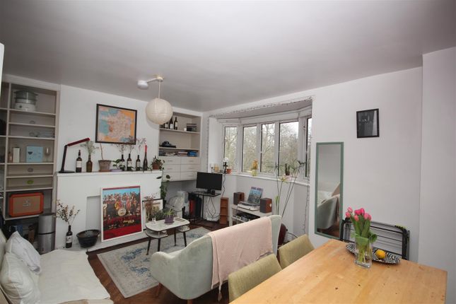 3-bed house on Flat 16, Millstream House, Jamaica Road, London, £375,000