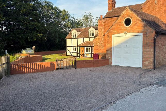 3-bed house on Rose Cottage, East Waterside, Upton-Upon-Severn, £325,000