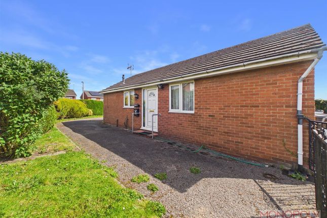2 Poplar Drive, Wrexham photo 2