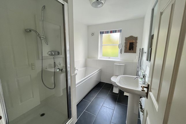 Flat for sale in 30 Drummond Crescent, Drummond, Inverness.
