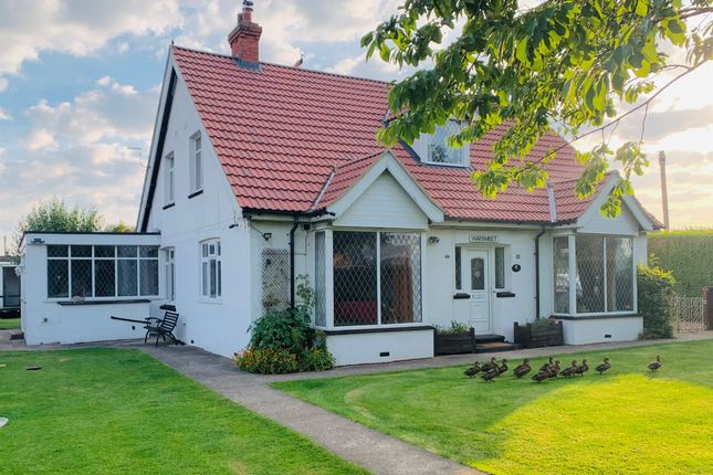 Thumbnail Detached house for sale in Sea Road, Chapel St. Leonards, Skegness