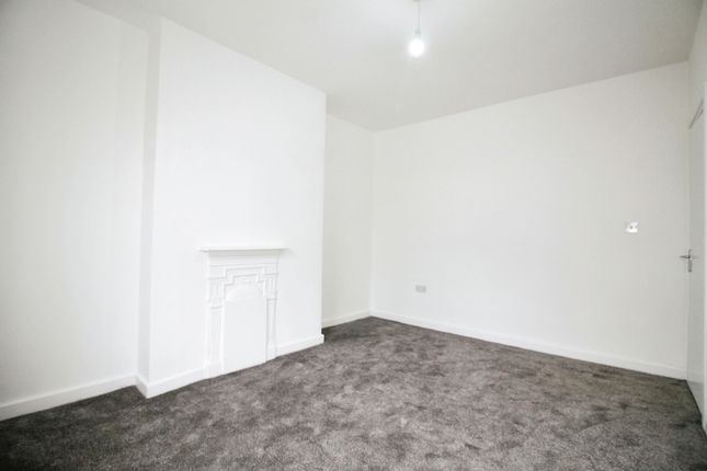 33, Crosby Road, Leeds photo 5