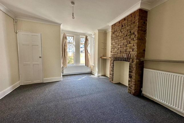 30, Castle Avenue, Rochester photo 3