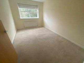 Flat to rent in Hampstead Drive, Whitefield