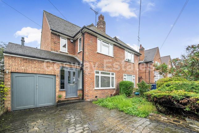 Property for sale in Sunnyfield, Mill Hill, London