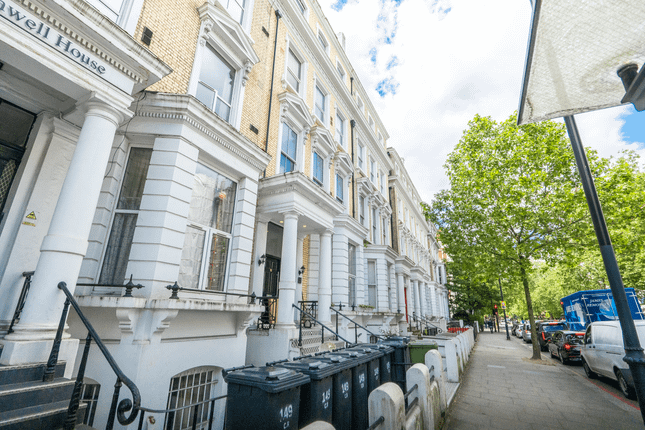 Studio to rent in Cromwell Road, Earls Court, London