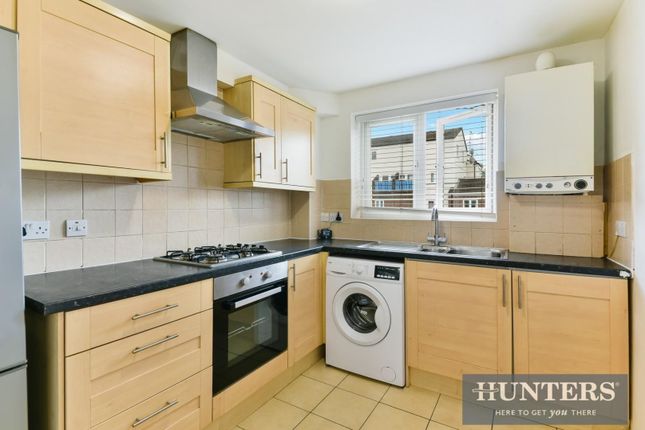 Flat to rent in Fonthill Court, Cottington Road, Hanworth Feltham