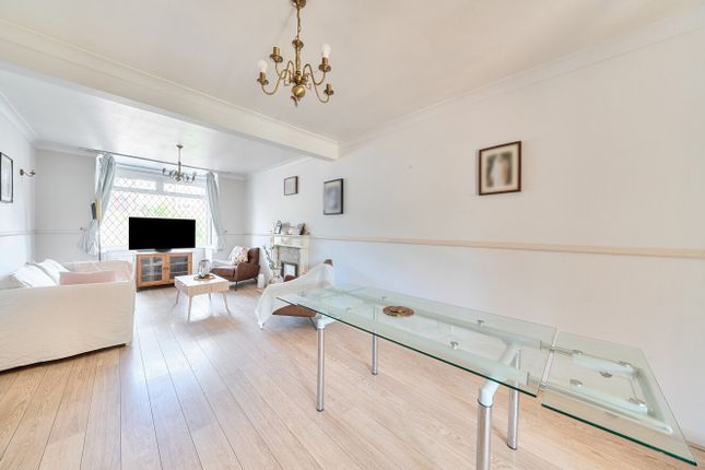 763, Kenton Lane, Harrow photo 4