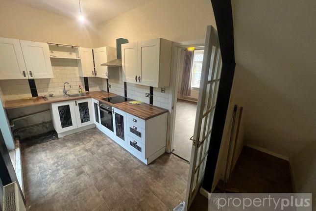 30, Lincoln Street, Porth photo 3