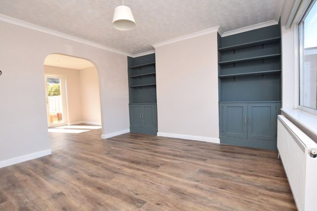 11, Draycott Close, Exeter photo 3